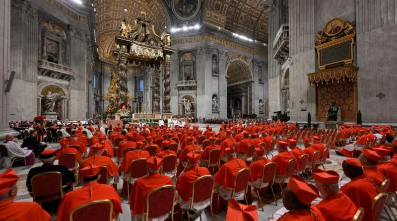 Vaticano confirma que todos os cardeais poderão participar do Conclave 2025, mesmo ultrapassando o limite tradicional de 120 eleitores.