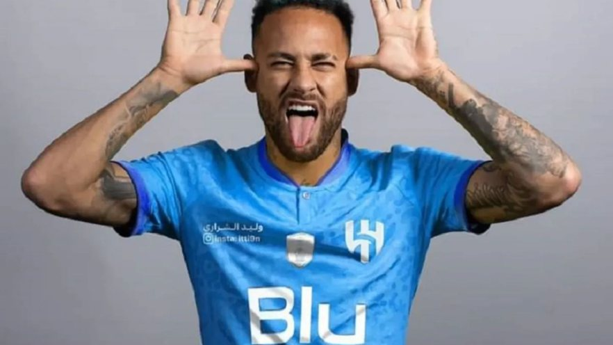 Neymar Jr. com camiseta do Al Hilal 
