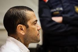 Decisão judicial chocante: Daniel Alves tem condenação anulada em caso de agressão sexual. Entenda os bastidores desta reviravolta que promete abalar o judiciário.