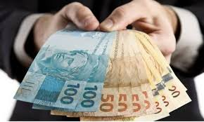 piso salarial no Brasil será de R$ 1.518