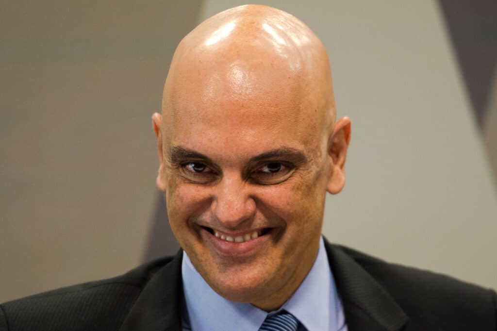 Você já ouviu falar sobre a tensão entre Moraes e Estados Unidos no contexto da Lei Magnitsky?